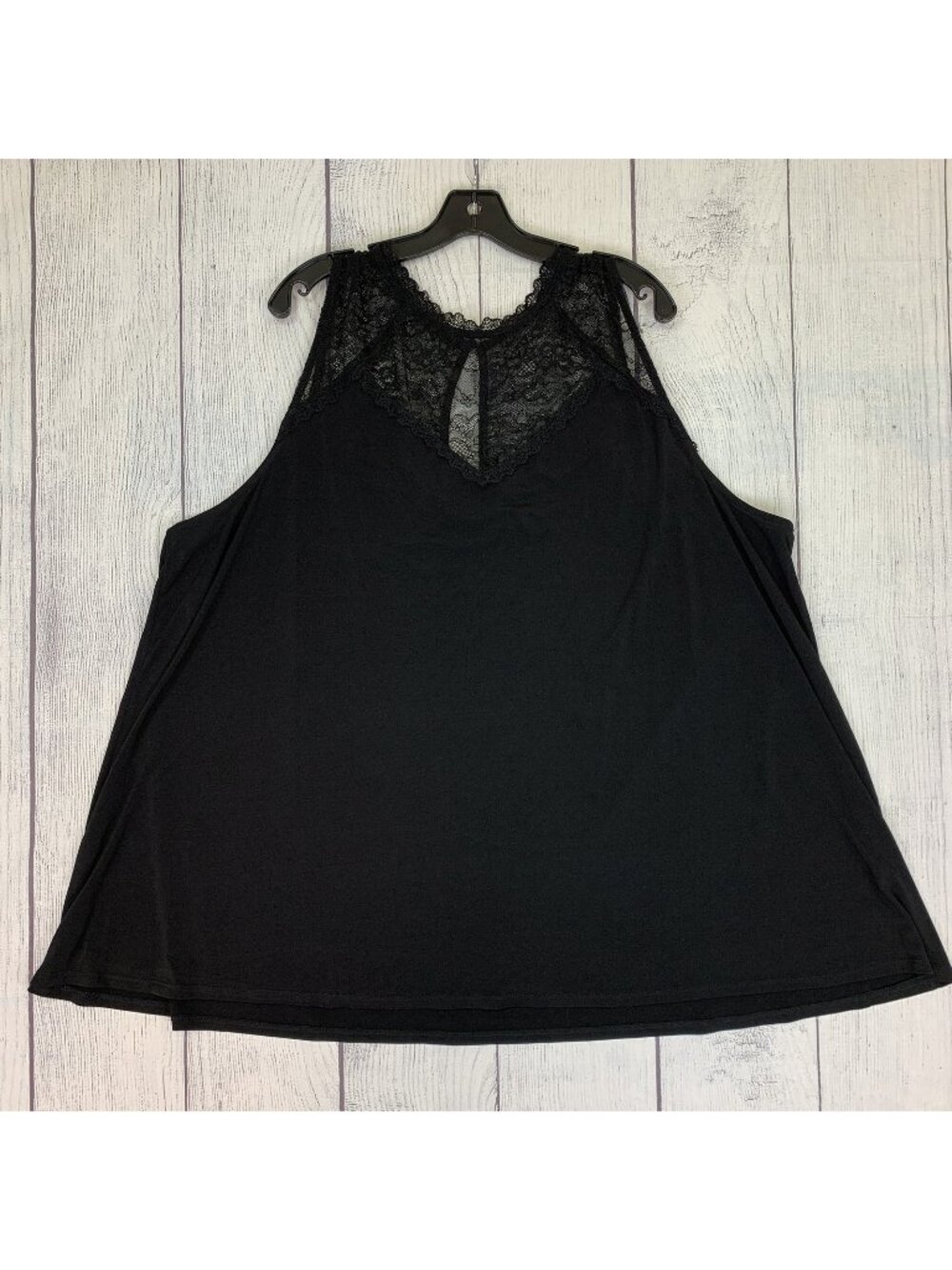 Torrid Tank Top Womens 5 5X Black Lace Keyhole Camisole Plus Stretch Flowy